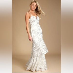 White Lulu Maxi Dress- New with tags- size small